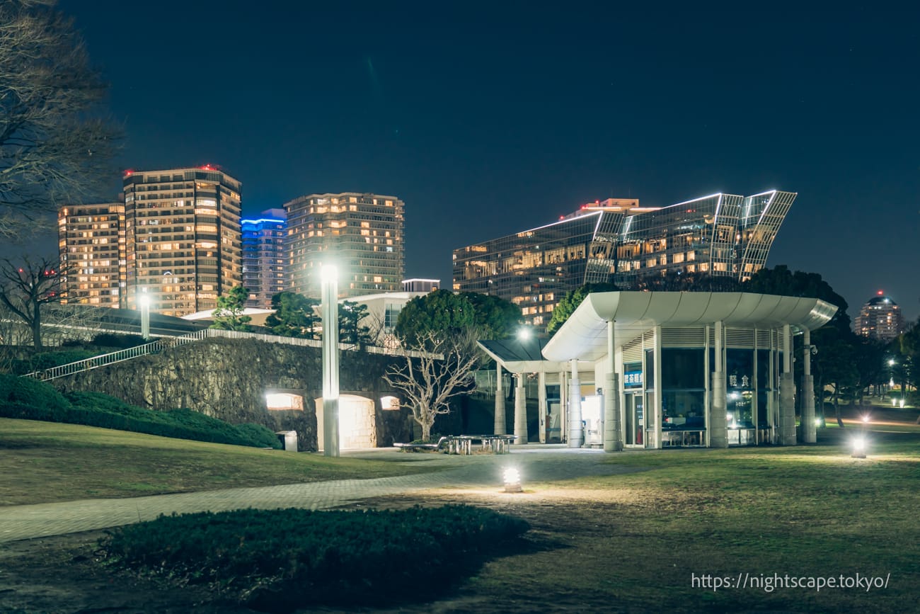 Night view of buildings in the direction of Yokohama Station