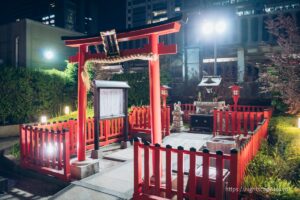 Odaiba Shrine on the rooftop of Aqua City Odaiba