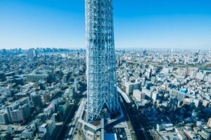 스카이트리 이스트 타워에서 바라본 도쿄 스카이트리의 모습