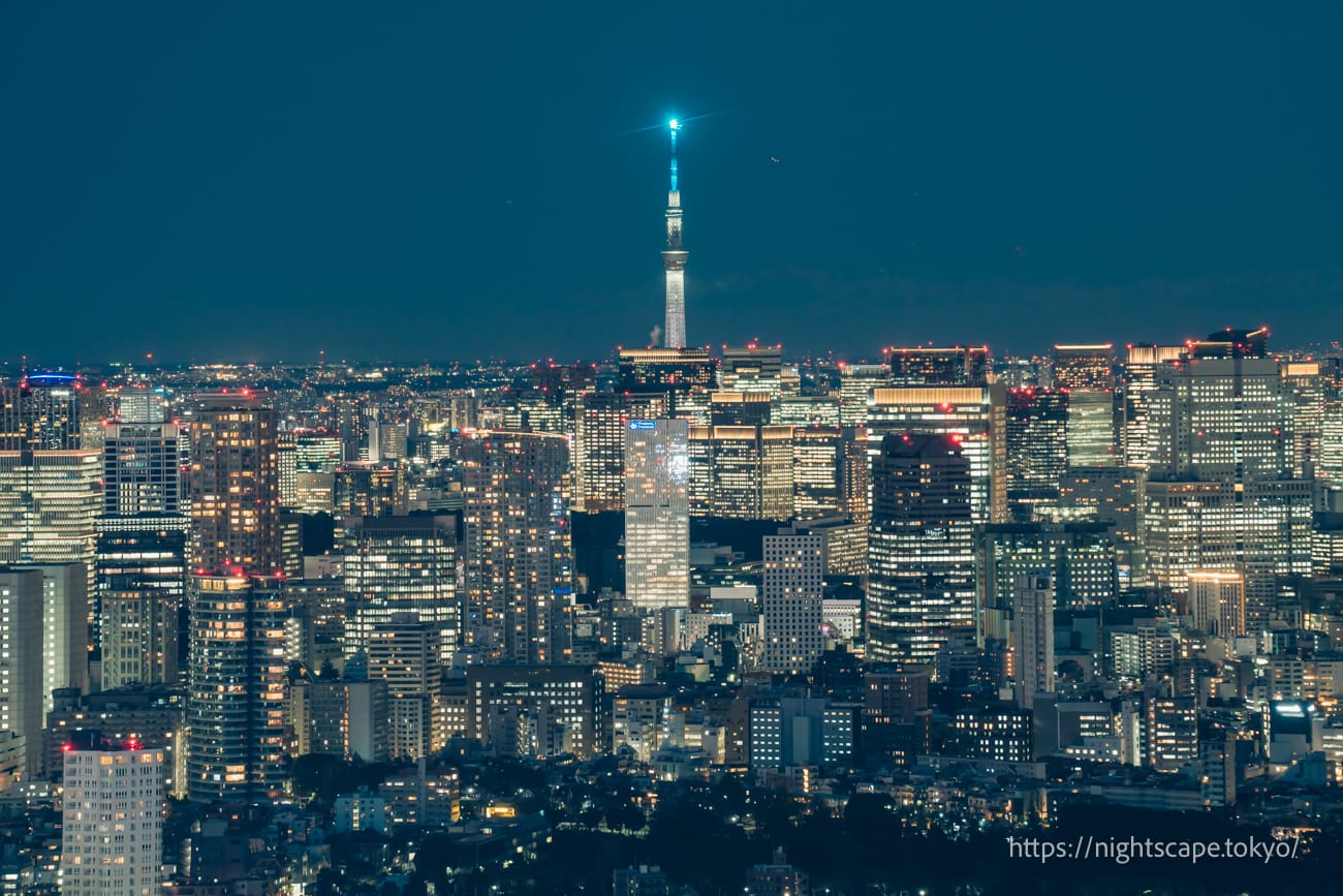 東京晴空塔亮燈