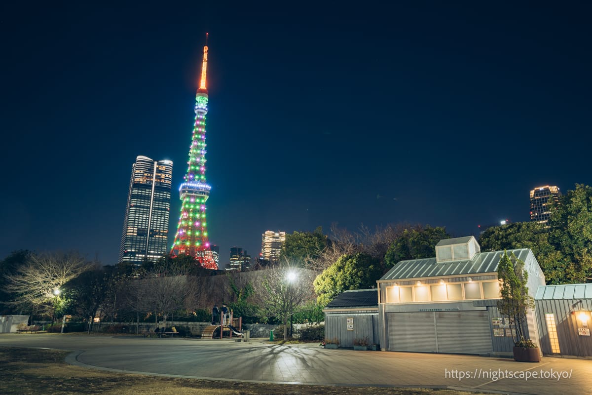 從芝公園一號看到的東京鐵塔（聖誕節特別燈飾）