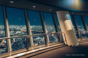 東京晴空塔展望台的氛圍