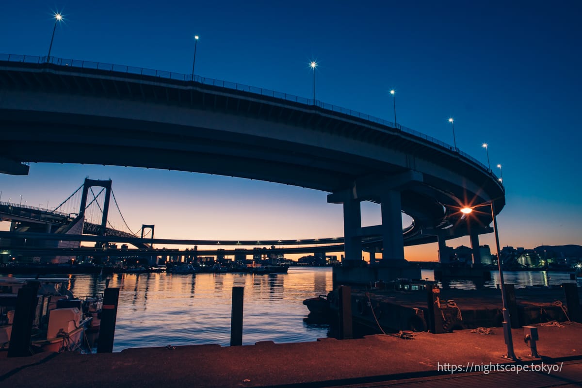 黎明前的芝浦環橋