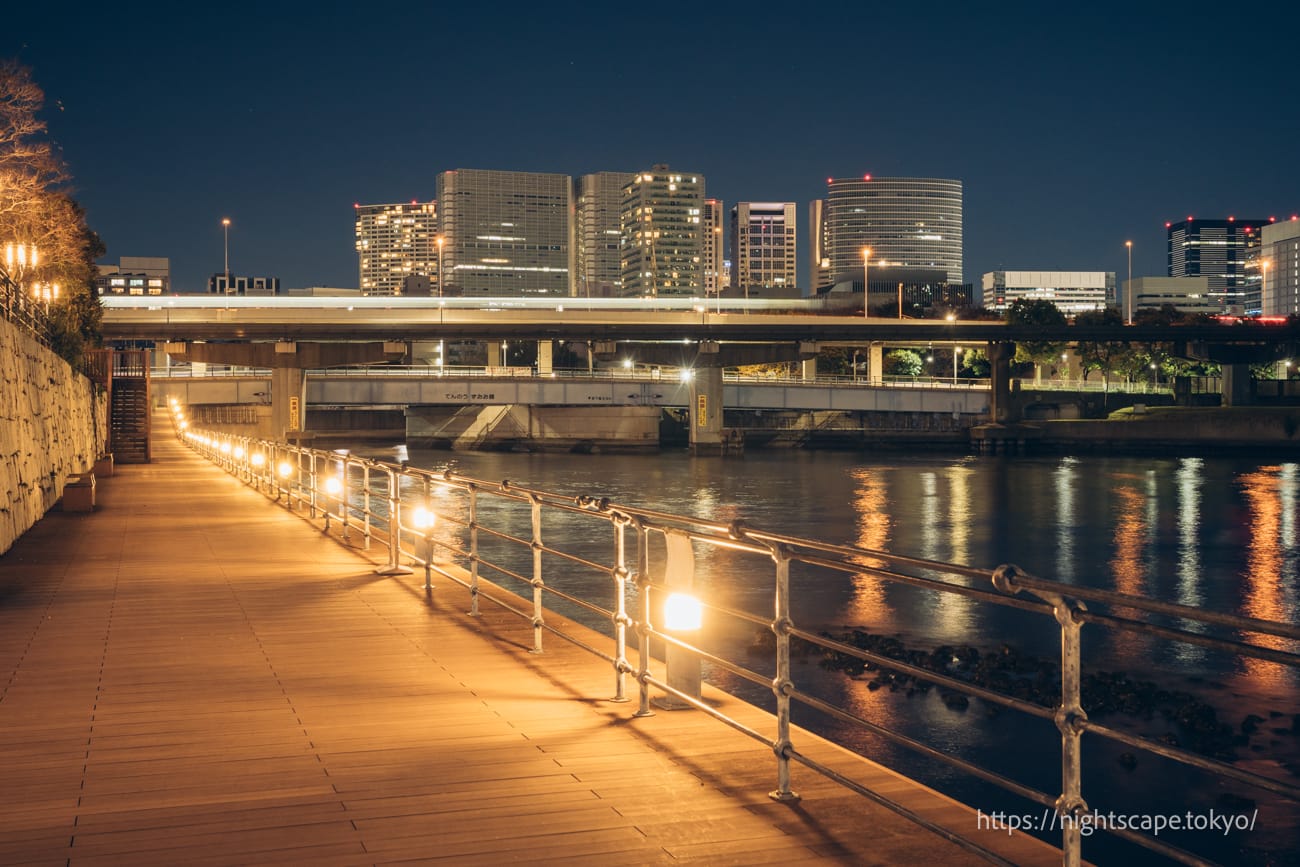 京濱運河夜景
