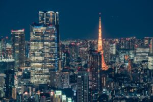 東京タワーと麻布台ヒルズ