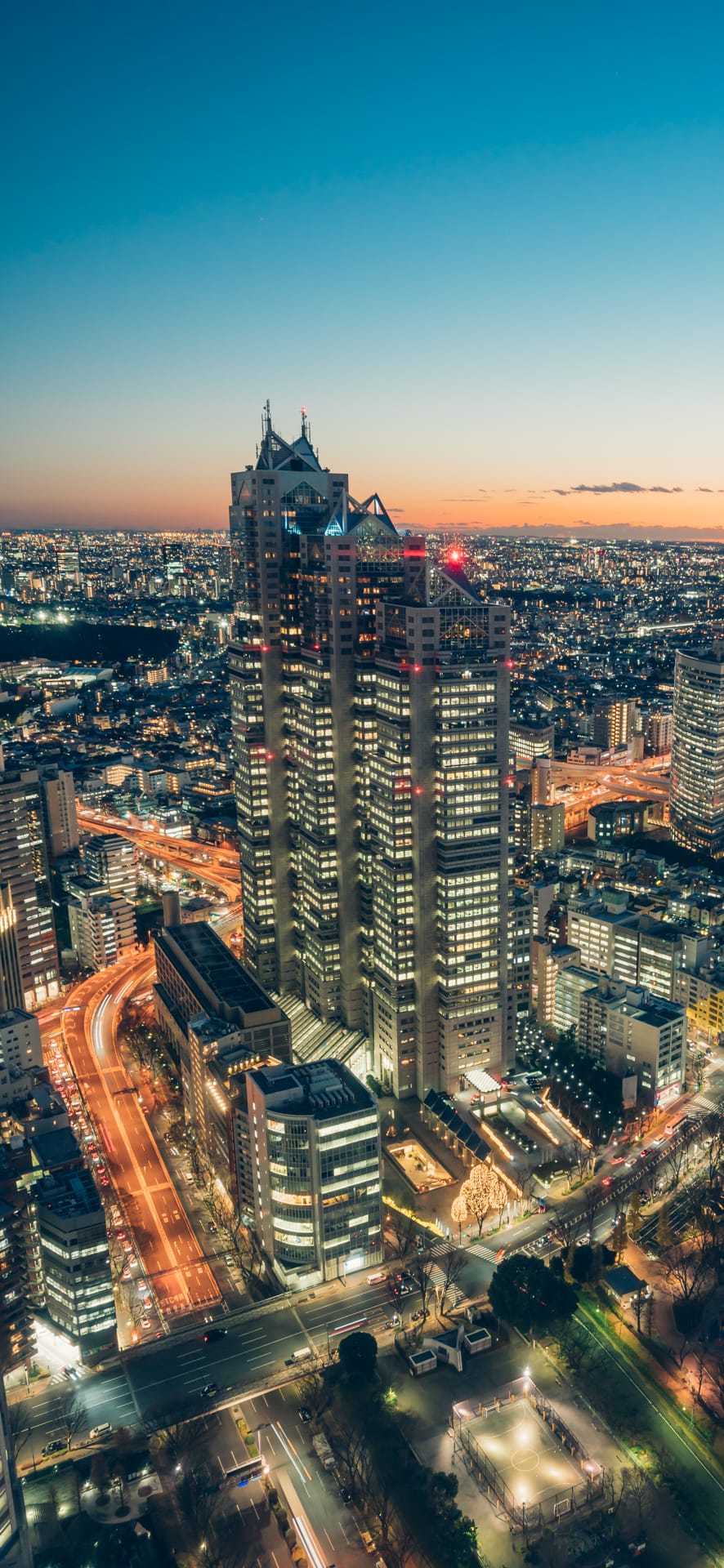 東京都庁から眺める夜景(無料スマホ壁紙)