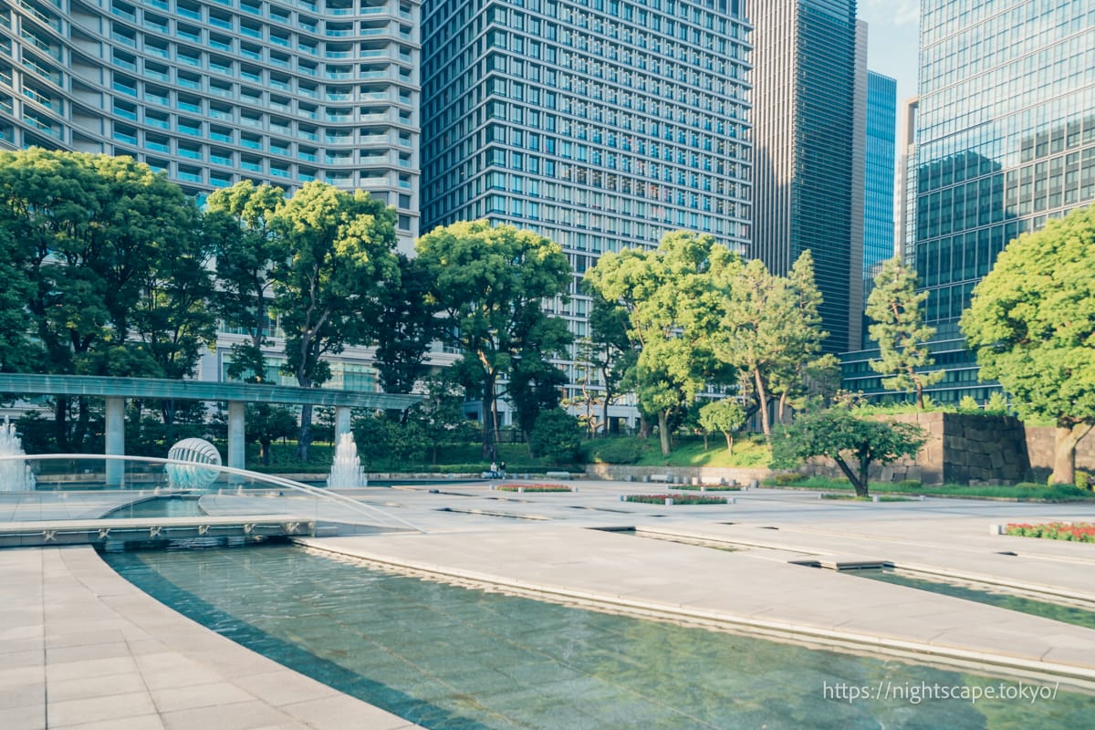 Atmosphere of Wadakura Fountain Park