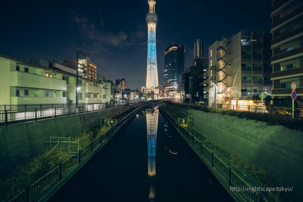 リフレクションが美しい西十間橋