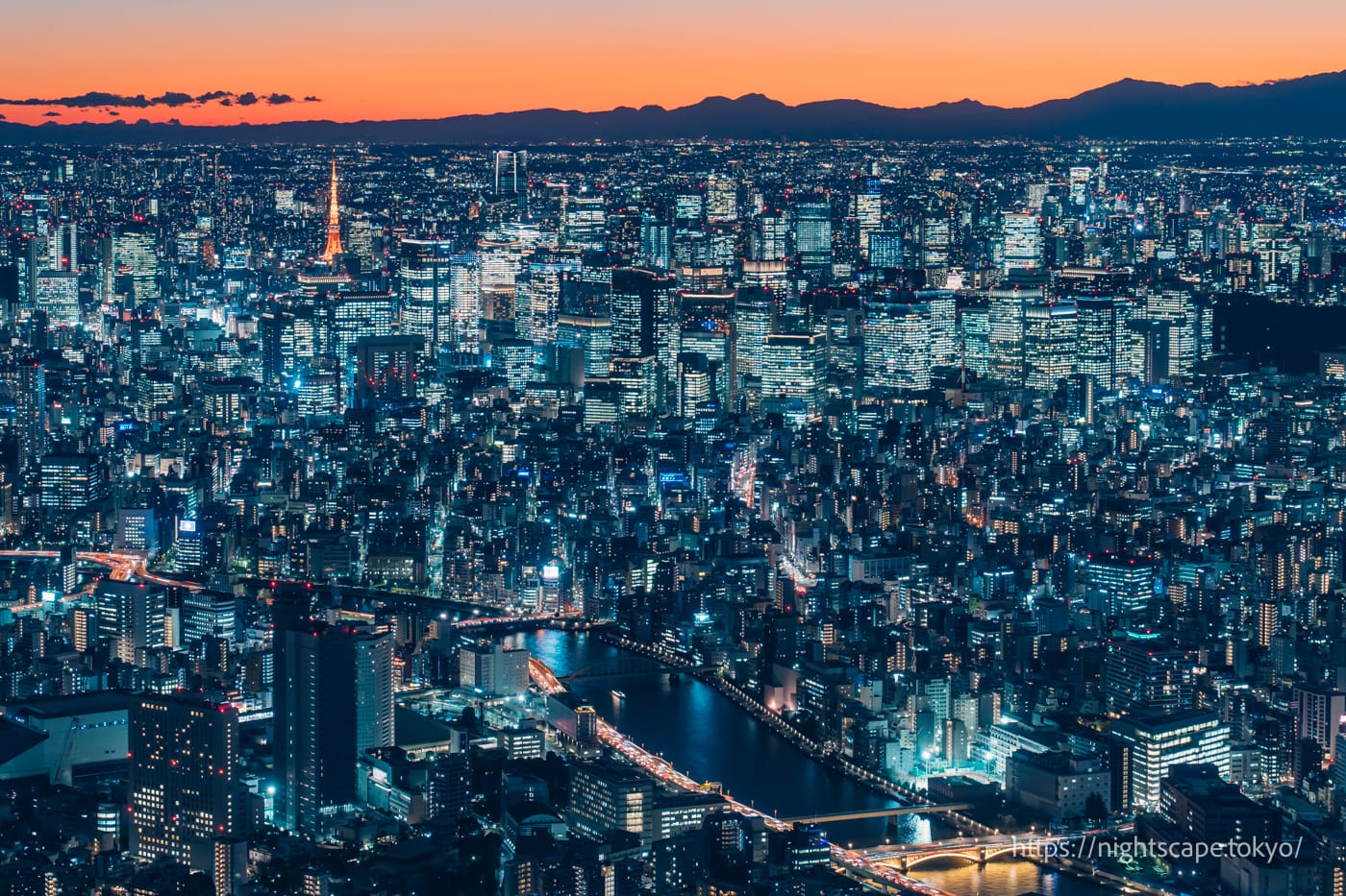 東京スカイツリー 展望回廊&展望デッキの夜景