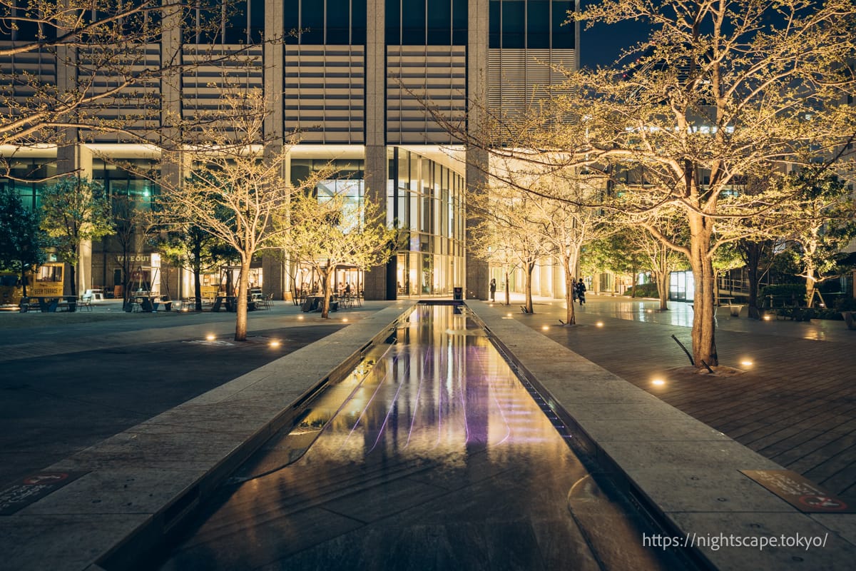 Shinagawa Season Terrace, beautifully illuminated