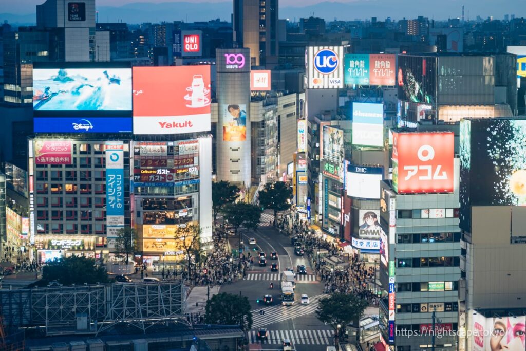 渋谷109とスクランブル交差点