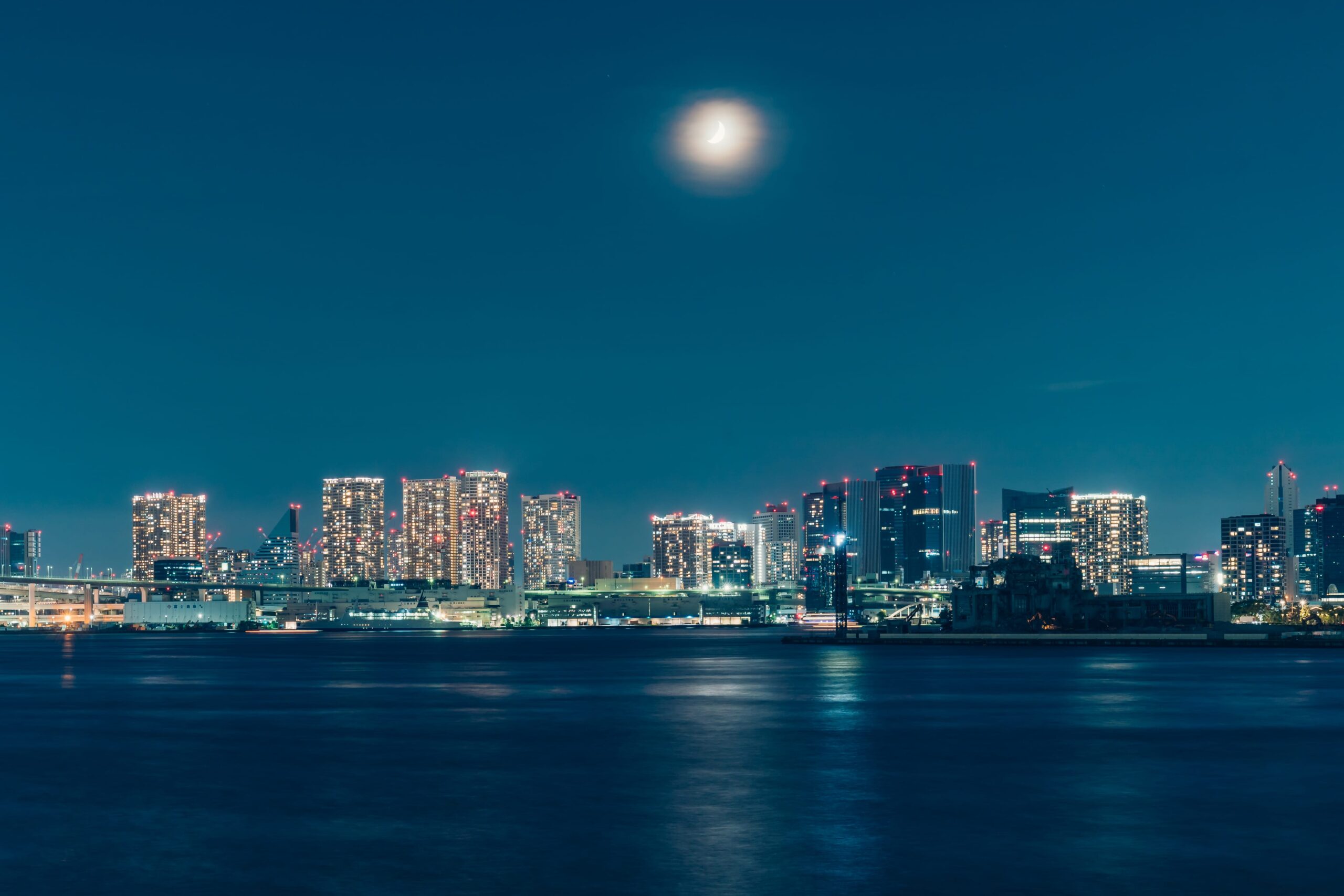 豊洲大橋から眺める港区方面の夜景