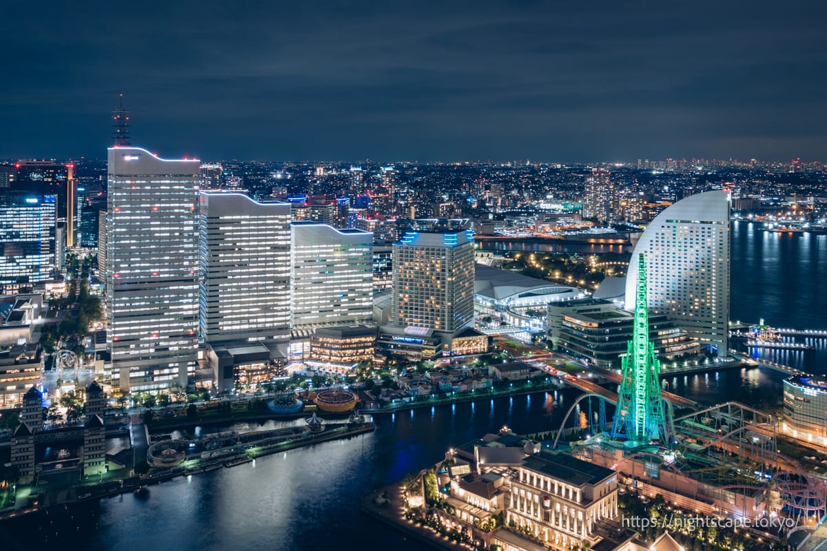 横浜北仲ノット展望台から眺めるみなとみらいの夜景