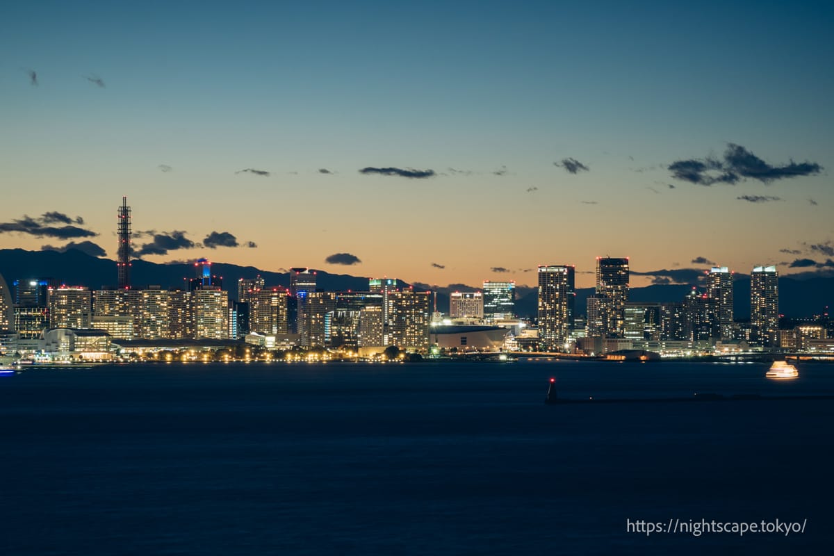 横浜駅周辺の夜景