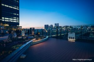 大井町トラックス5Fの展望エリアの雰囲気